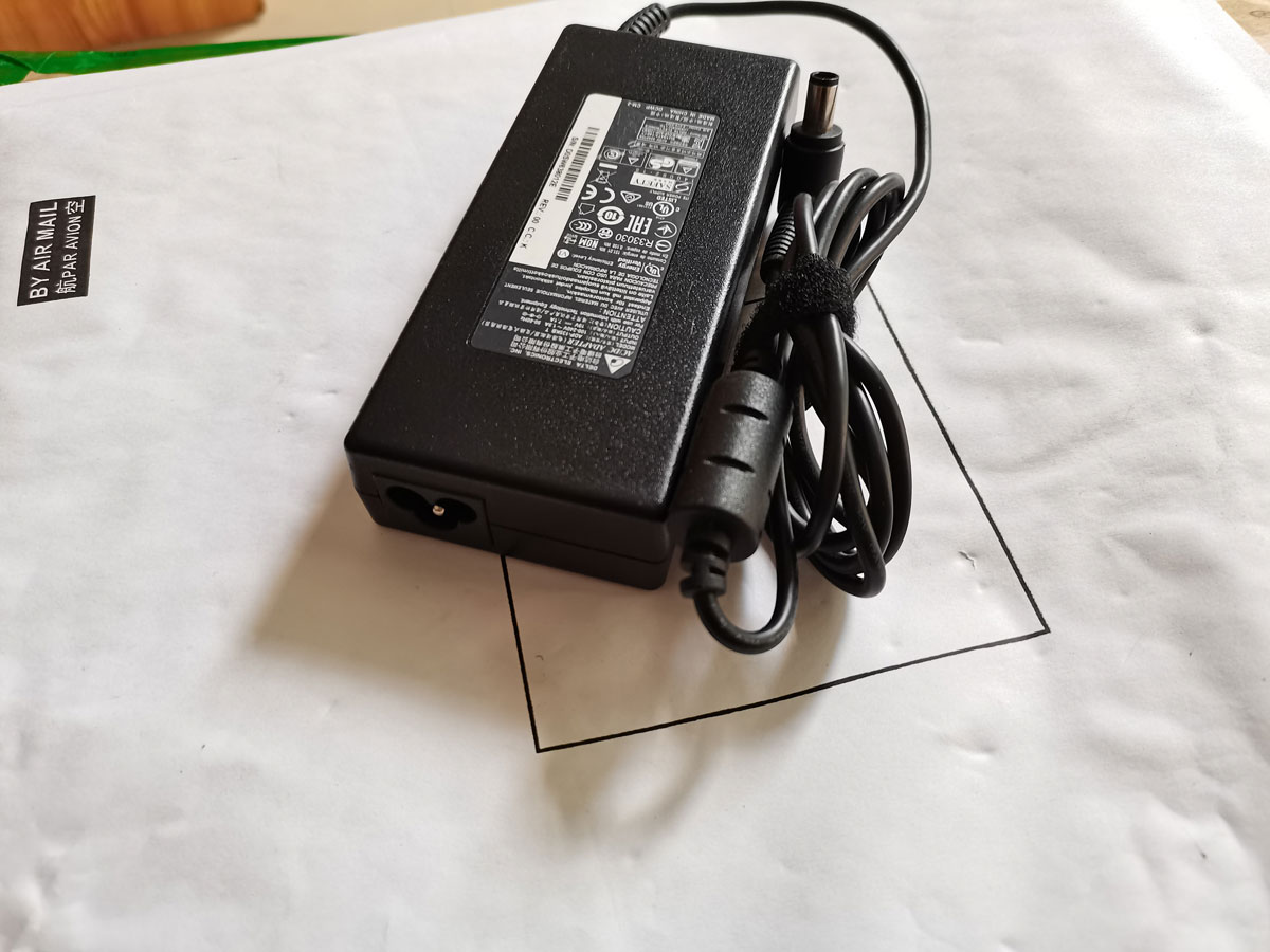 NOWY OEM Delta 19V 7.1A 135W A – Pc Gaming News recenzja i cena